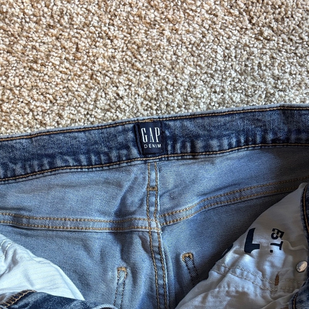 Jeans - Picture 2 of 5